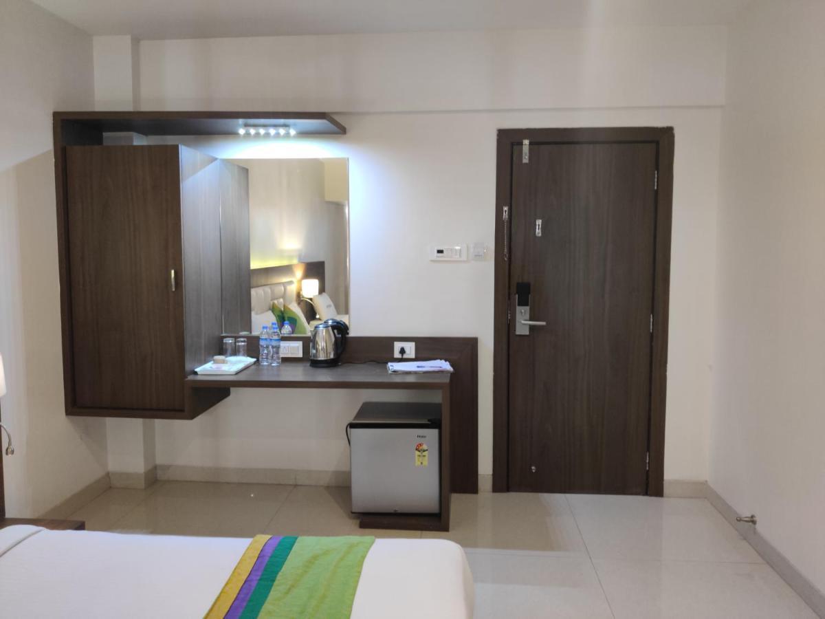 Staycation Holiday Navi Mumbai Esterno foto