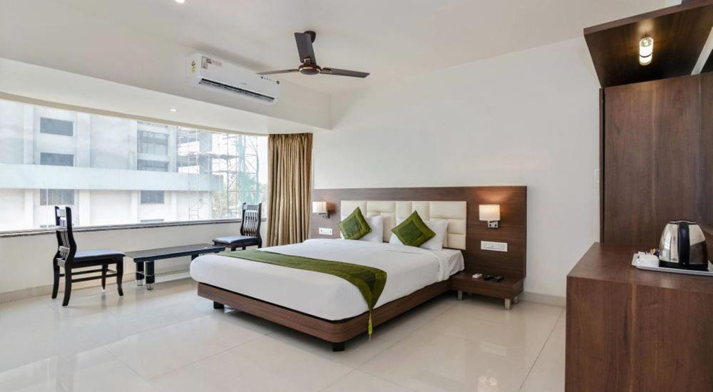 Staycation Holiday Navi Mumbai Esterno foto