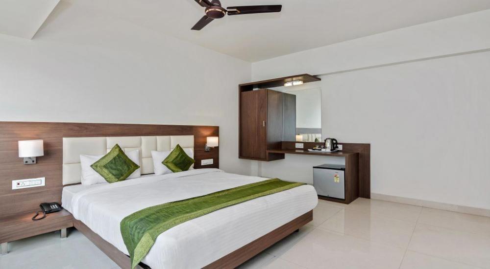 Staycation Holiday Navi Mumbai Esterno foto