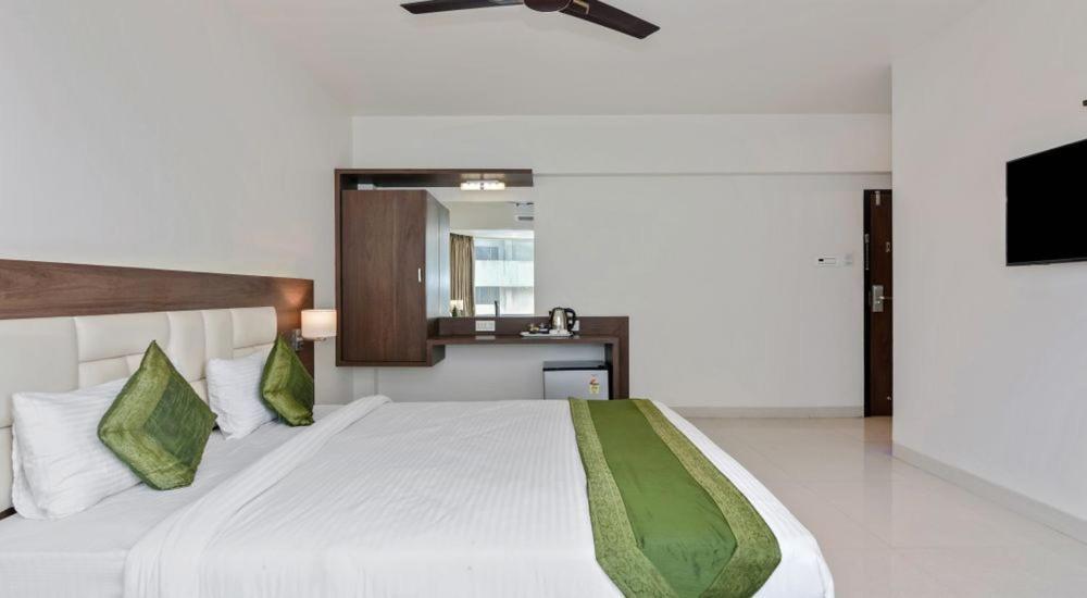Staycation Holiday Navi Mumbai Esterno foto